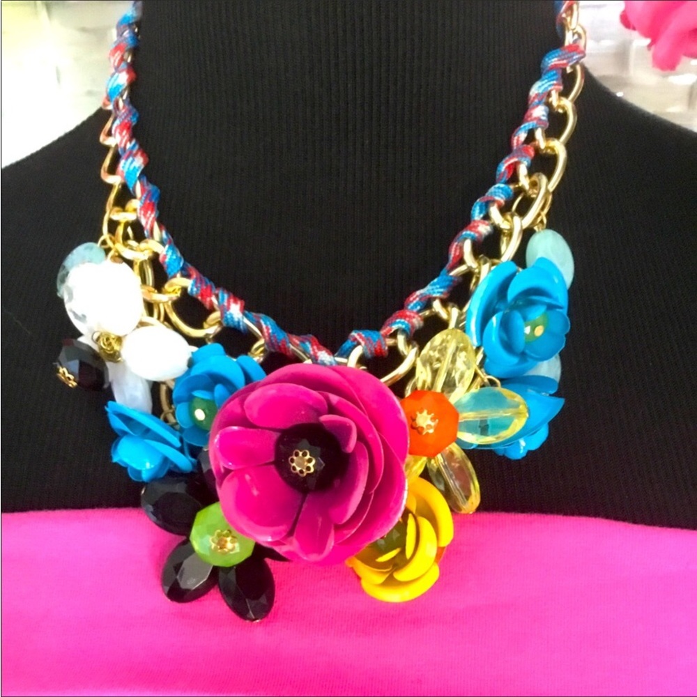 💖See New Listing💖Multicolor Metal Floral Chunky Bib Statement Necklace Flower - Picture 4 of 5